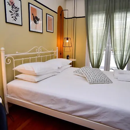 Apartment Colourful & Family-friendly Flat With A Funky Swing!