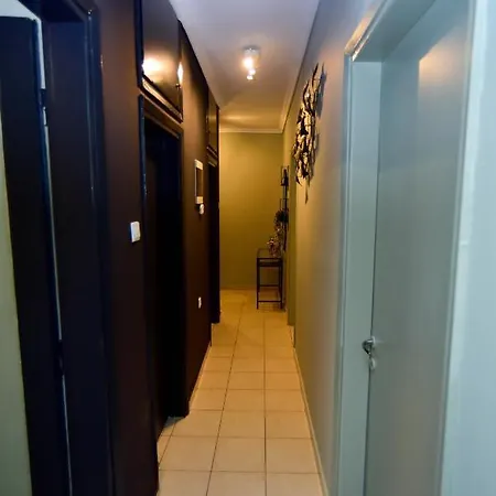 דירה Colourful & Family-friendly Flat With A Funky Swing! סלוניקי
