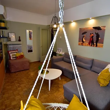 Colourful & Family-friendly Flat With A Funky Swing! דירה *