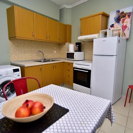 Colourful & Family-friendly Flat With A Funky Swing! *